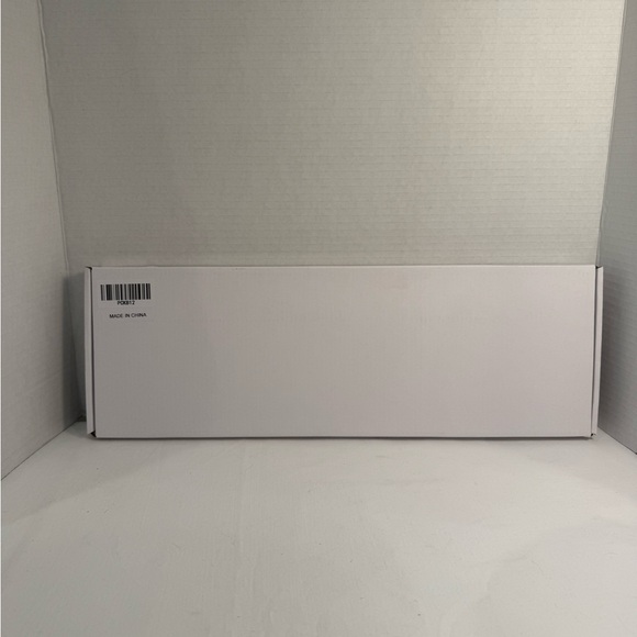 Wired Desktop Computer Keyboard — New in Box No tags - Picture 3 of 4